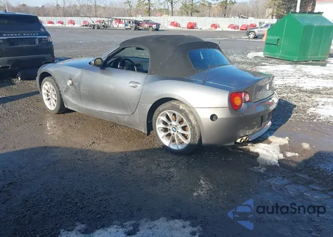 2004 BMW Z4 2.5I z USA, uszkodzony, nr VIN 4USBT33504LR68249